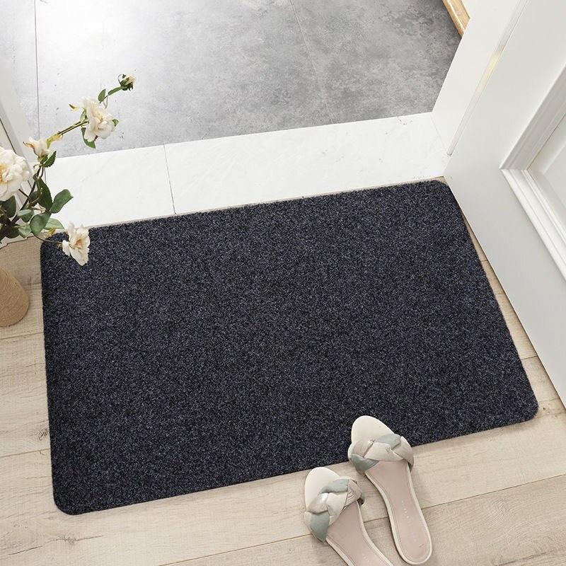 Le grand tapis noir dont vous avez besoin ! – akjoor