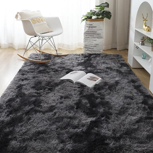 Tapis en fourrure noir