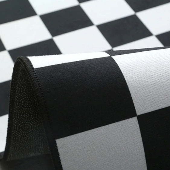 tapis damier noir et blanc tissu